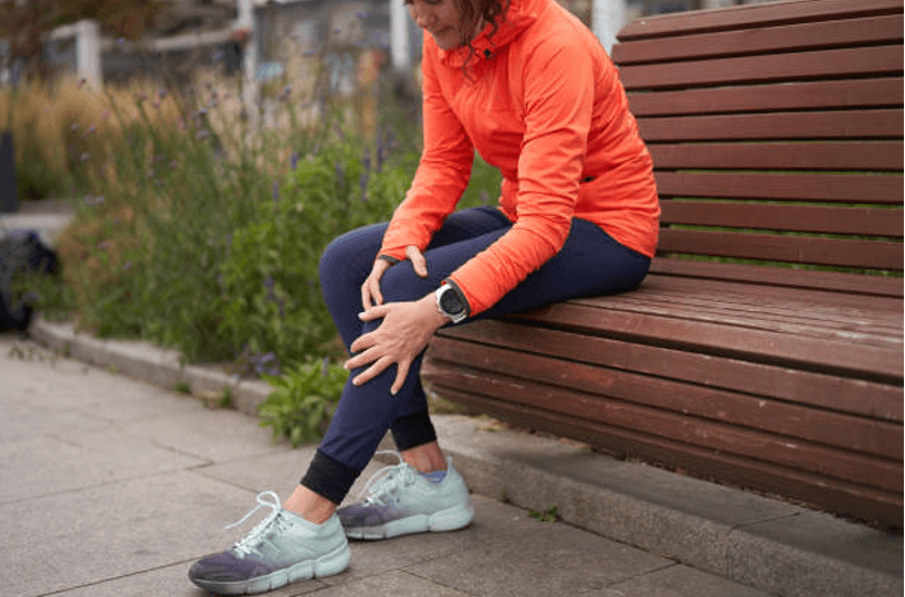 The Difference Between Managing Pain at Home and Seeing the Best Orthopedic Doctor in Ranchi